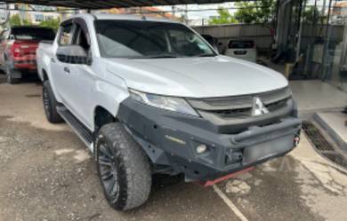Mitsubishi Triton VGT M/T PREMIUM in Kota Kinabalu, SBH