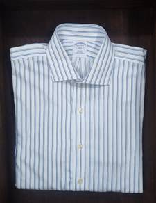 Men Luxury Shirts Dalam Laci.... 