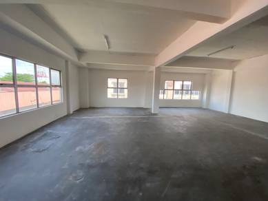 Shop lot For Rent in Seri Kembangan,SGR