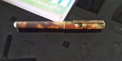Mona Lisa pen from Louvre museum Paris France