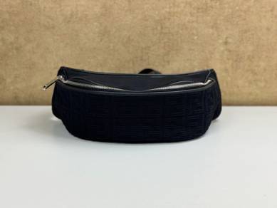 [RAYA SALES] Fendi 7VA548 FF Bumbag