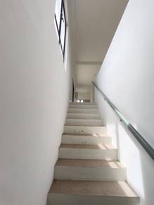 Townhouse For Sale in Beranang,SGR