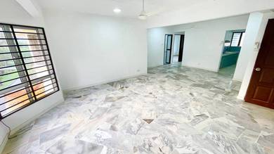 Apartment For Sale in Riverdale Park