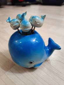 Blue whale fruits forks set