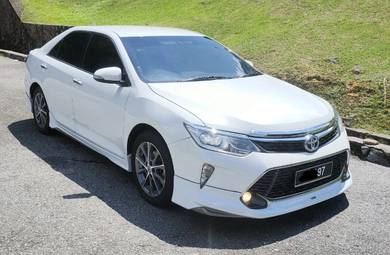 Toyota Camry HYBRID in City Centre, KUL