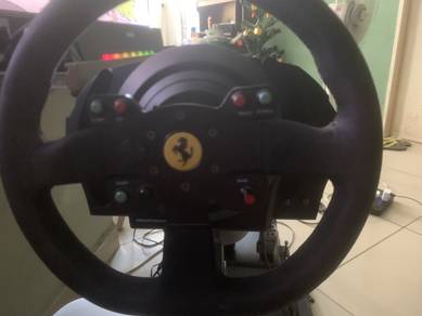 thurstmaster alcantara ferrari t300
