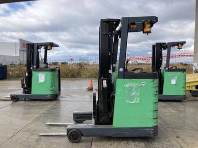 Supply 1.5 Ton Toyota Reach Truck ( Import Japan)