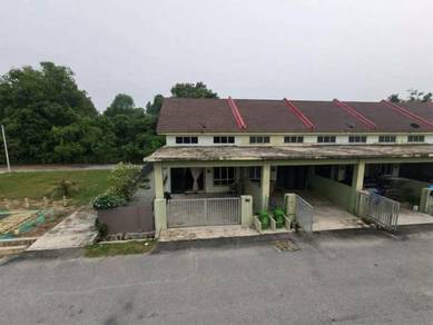 Terraced House For Sale in Pekan,PHG