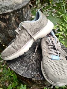 Kasut Skechers GoWalk