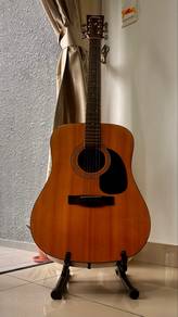 Yamaha F310 (low action strings)