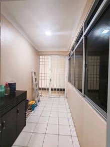 Condominium For Rent in Putra Place
