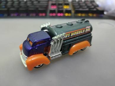 Hotwheels Fast Gassin from 5 pack