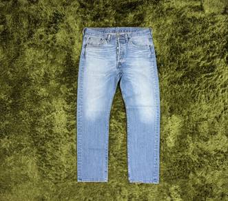 Levi’s 501 sz 32.))..