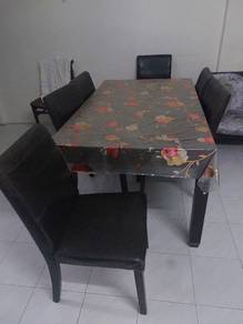 Wooden dining table set (6 seater) 