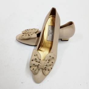 Valentino Garavani Nude Colour With Bow Shoes