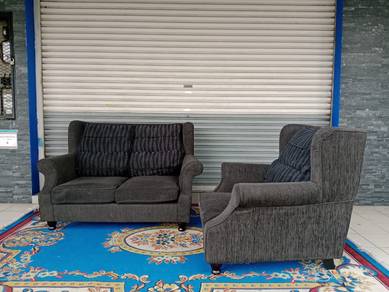 Naufal perabut terpakai sofa 