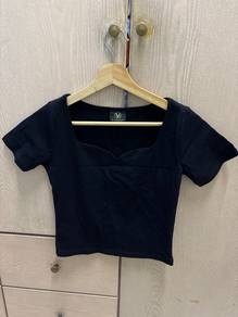 black square neck crop top