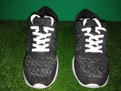 ITEM BUNDLE_Kasut Sukan size 8.5us