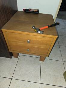 Side Table  Sebelah katil