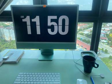 iMac like new, comes with full set Microsoft 365
