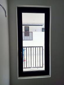 Swing Window Ruang Tamu (Aluminium&Kace)