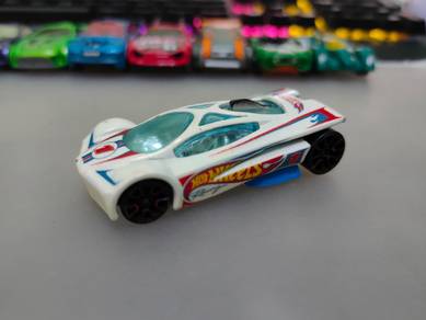 Hotwheels Sling Shot