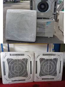 Daikin ceiling cassatte aircond T3867