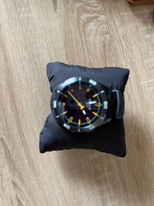 Brand New watch, barely used