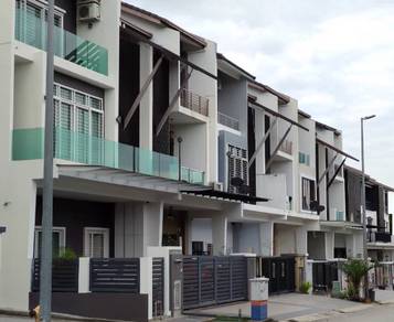 2.5-storey Terraced House For Sale in Bandar Kinrara,SGR