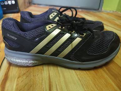 Kasut Adidas Questar 
