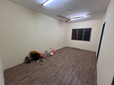 Apartment For Rent in Bandar Putra Permai