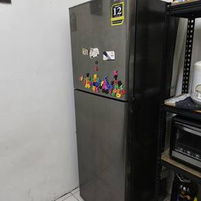peti sejuk sharp 2 pintu