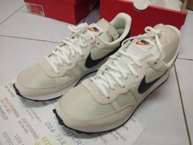 Nike Challenger OG Light Bone White Black 9UK
