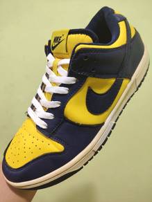 Nike Dunk Low "Michigan"