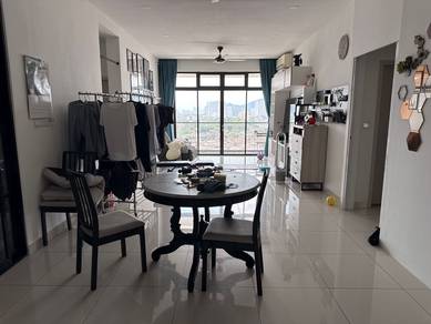 Condominium For Sale in Aspen Residences