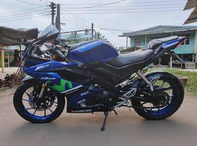Yamaha R15
