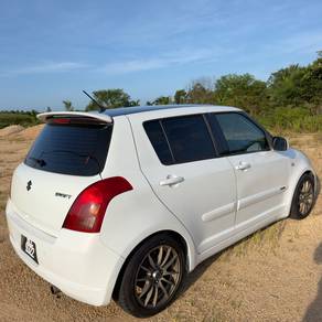 Suzuki Swift in Kota Bharu, KTN