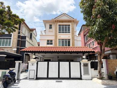 Bungalow House For Sale in Seri Kembangan,SGR