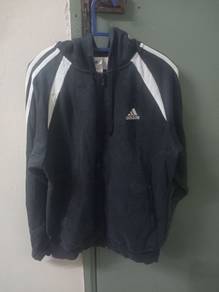 82.adidas sweater tracktop