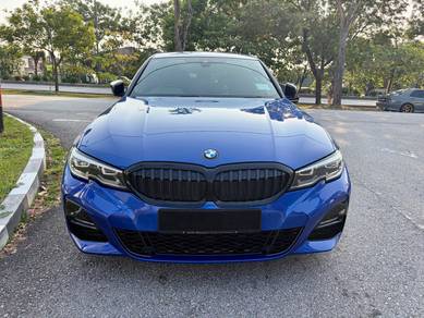 BMW 330i 30i M SPORT in Subang Jaya, SGR