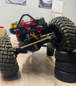 RGT rock hammer crawler scale 1/10
