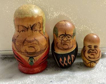 Vintage Russian Nesting Dolls - Set of 3