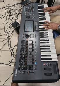 Yamaha Montage 6 synthesizer