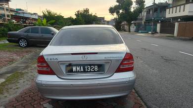 Mercedes Benz C200 200 K AVANTGARDE (CKD) in Ampang, SGR