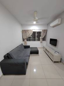 Condominium For Rent in 1 Razak Mansion