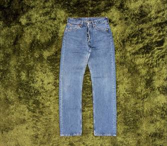 Levi’s 501 sz 28)