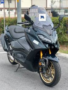 Yamaha TMAX