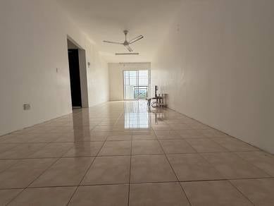 Apartment For Sale in Pangsapuri Damai (Subang Bestari)
