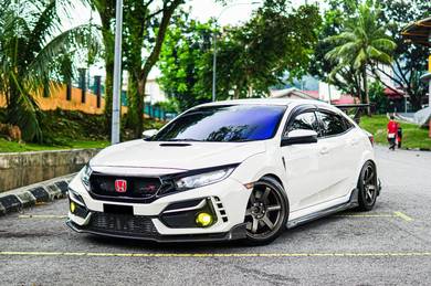 Honda Civic Type R TYPE R in Desa Petaling, KUL