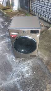 LG front load hot washer washing machine 10.5 kg